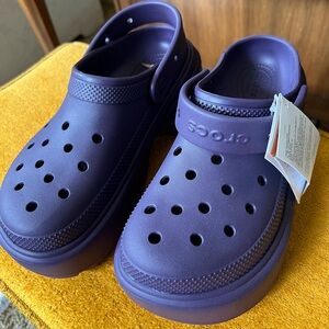 CROCS Deep Purple Stomp Clog W10 New